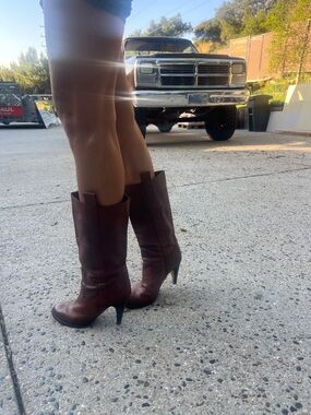 Sexy Vintage leather heeled boots